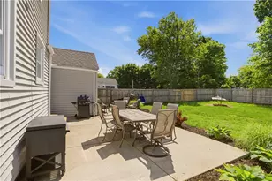 159 Garden City Dr, Cranston, RI 02920 - Photo 25