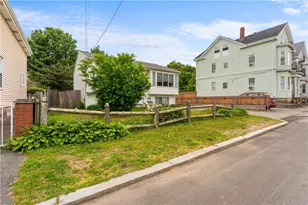 33 Cobb St, East Providence, RI 02914 - Photo 7