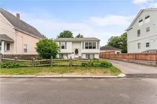 33 Cobb St, East Providence, RI 02914 - Photo 3