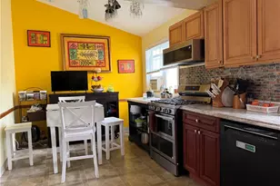 42 Dunbar Ave, East Providence, RI 02916 - Photo 7