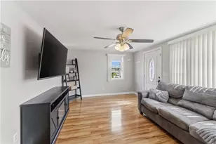 29 Dix Ave, Johnston, RI 02919 - Photo 13