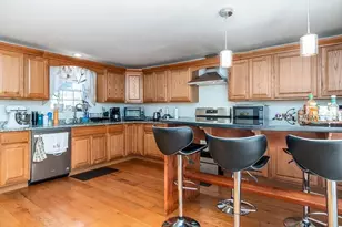 3871 Mendon Rd, Cumberland, RI 02864 - Photo 7