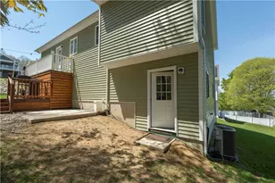230 Manila Ave, Woonsocket, RI 02985 - Photo 3