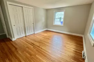 33 Howard Ave, North Providence, RI 02911 - Photo 9