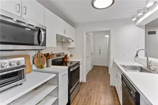 494 Woonasquatucket Ave, North Providence, RI 02911 - Photo 17