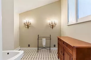 81 Mathewson Rd, Barrington, RI 02806 - Photo 27