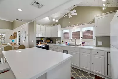 12 Montauk Avenue, Westerly, RI 02891 - Photo 15