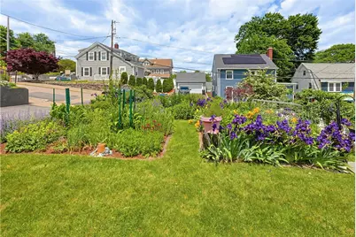 520 East Avenue, Pawtucket, RI 02860 - Photo 37