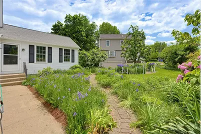 520 East Avenue, Pawtucket, RI 02860 - Photo 39