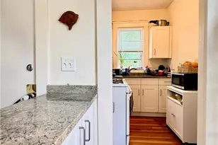 40 Richter St, Providence, RI 02908 - Photo 7