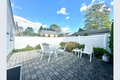 101 Briarwood Avenue #A, Middletown, RI 02842 - Photo 15