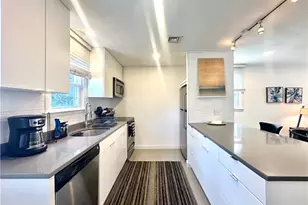 101 Briarwood Ave, Middletown, RI 02842 - Photo 9