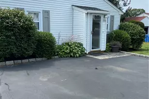 101 Briarwood Ave, Middletown, RI 02842 - Photo 19