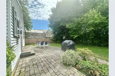 101 Briarwood Avenue #B, Middletown, RI 02842 - Photo 17