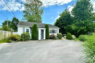 101 Briarwood Ave, Middletown, RI 02842 - Photo 1