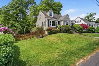 9 West Street, North Providence, RI 02904 - Photo 3