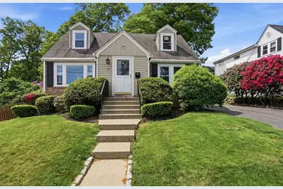 9 West Street, North Providence, RI 02904 - Photo 1