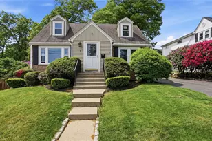 9 West St, North Providence, RI 02904 - Photo 1