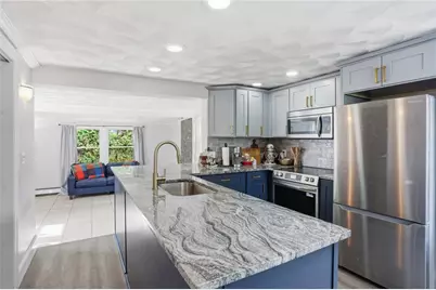 9 West Street, North Providence, RI 02904 - Photo 5