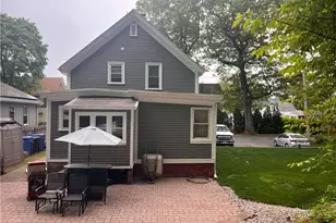 25 Earl St, Lincoln, RI 02865 - Photo 3