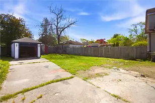 18 Harding Ave, Cranston, RI 02905 - Photo 31