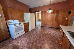 110 Petteys Ave, Providence, RI 02909 - Photo 13
