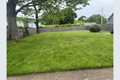 110 Petteys Avenue, Providence, RI 02909 - Photo 3