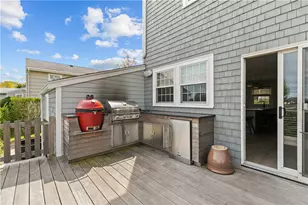 2 Bailey Terrace, Middletown, RI 02842 - Photo 7