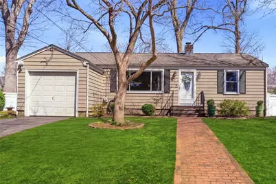 9 Tophill Circle, Cranston, RI 02920 - Photo 1