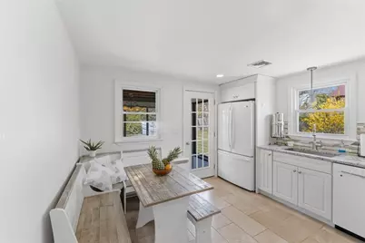 9 Tophill Circle, Cranston, RI 02920 - Photo 7