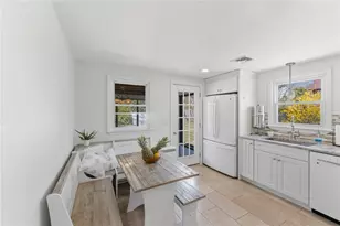 9 Tophill Cir, Cranston, RI 02920 - Photo 7