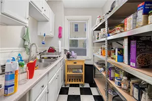 54 Barton St, Providence, RI 02909 - Photo 17