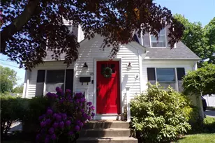 25 Farm St, Cranston, RI 02920 - Photo 3