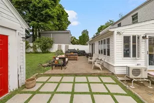 25 Farm St, Cranston, RI 02920 - Photo 35