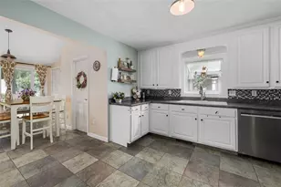 25 Farm St, Cranston, RI 02920 - Photo 7