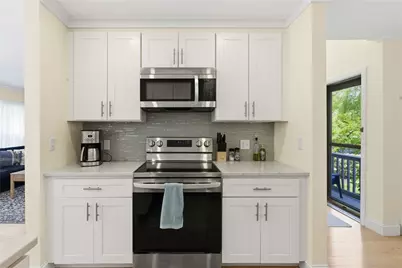 61 Clinton Street #C, Newport, RI 02840 - Photo 7