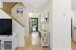 61 Clinton St, Newport, RI 02840 - Photo 13