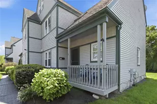 61 Clinton St, Newport, RI 02840 - Photo 3