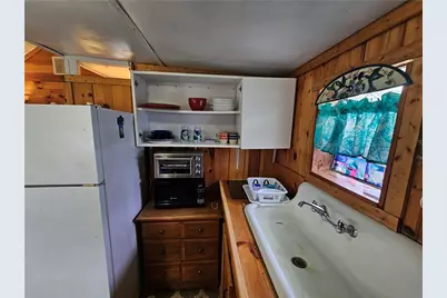 854 Matunuck Beach Road, South Kingstown, RI 02879 - Photo 9