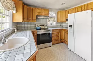 62 Gardiner Ave, East Providence, RI 02914 - Photo 7