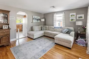 62 Gardiner Ave, East Providence, RI 02914 - Photo 5