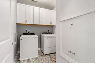 141 E Pt Dr, East Providence, RI 02916 - Photo 13