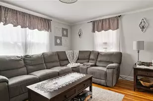162 Thatcher St, East Providence, RI 02916 - Photo 7