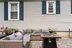 162 Thatcher St, East Providence, RI 02916 - Photo 25