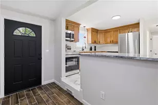 61 Rose Hill Dr, Cranston, RI 02920 - Photo 3