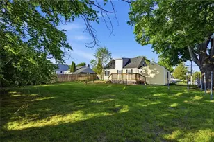 61 Rose Hill Dr, Cranston, RI 02920 - Photo 33