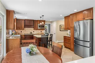 91 Woodridge Dr, North Kingstown, RI 02874 - Photo 17