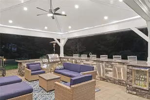 91 Woodridge Dr, North Kingstown, RI 02874 - Photo 9