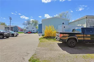 33 Halsey St, Newport, RI 02840 - Photo 5