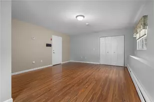 565 Quaker Ln, West Warwick, RI 02893 - Photo 15